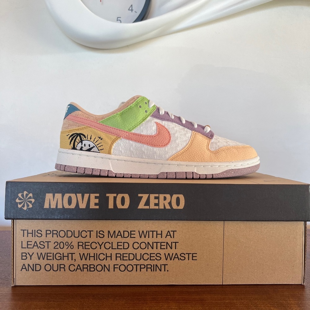Nike Dunk Low SE Sun Club